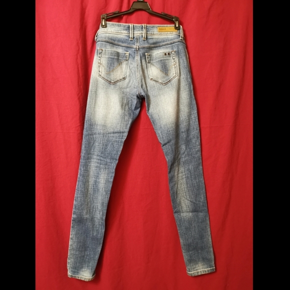 Low waist, slim fit jeans - Picture 3 of 4